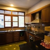 Nhà 4 Tầng Tiện Nghi Đường Nguyễn Khánh Toàn, Hà Nội sẵn sàng cho thuê